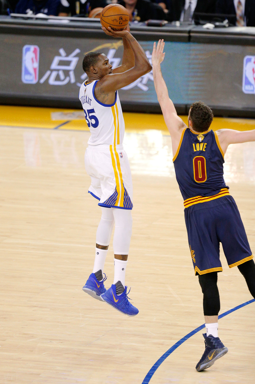 总决赛单场40+什么水平?仅30人做到 张伯伦仅1次 第一竟不是神!