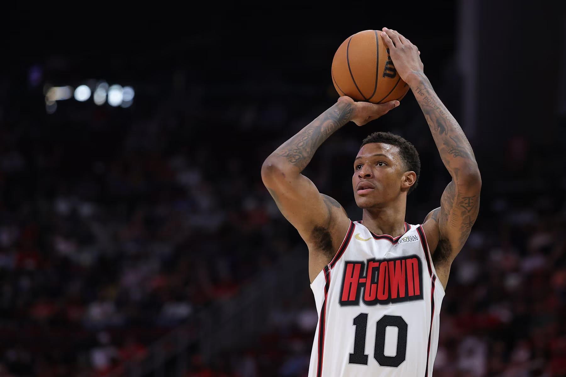 即时比分-4进4出，火箭队14+3名单全面升级！美媒点名3人最重要：阿门第一