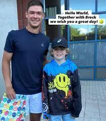 波兰百万富翁，美网观赛当众抢小孩帽子，还扬言：手慢无？