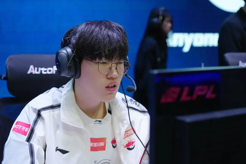 即时比分-AL官方发布对阵BLG赛前返图：积极进取