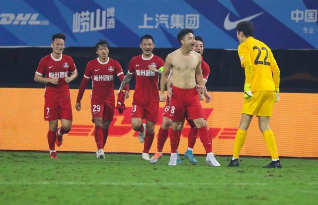 足球比分直播-【中超】梁学铭建功茹子楠绝杀 梅州3比2逆转河南