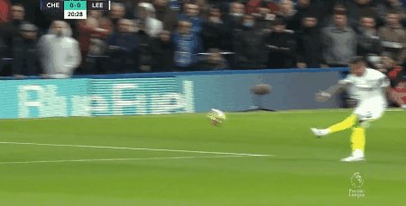1639236249917004654.gif 足球比分直播-【英超】若日尼奥点射双响+绝杀 切尔西3比2利兹联